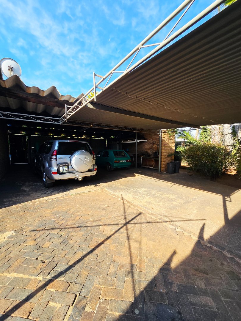 3 Bedroom Property for Sale in Wilkoppies North West